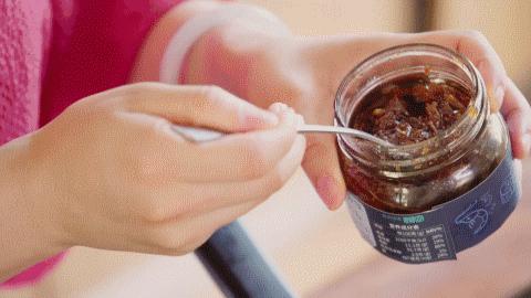 能让扇贝跑路的瑶柱，还堪称海中的“天然味精”（菲李漫画）