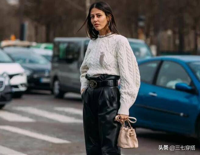 皮裤太薄了里面穿什么,皮裤难看吗