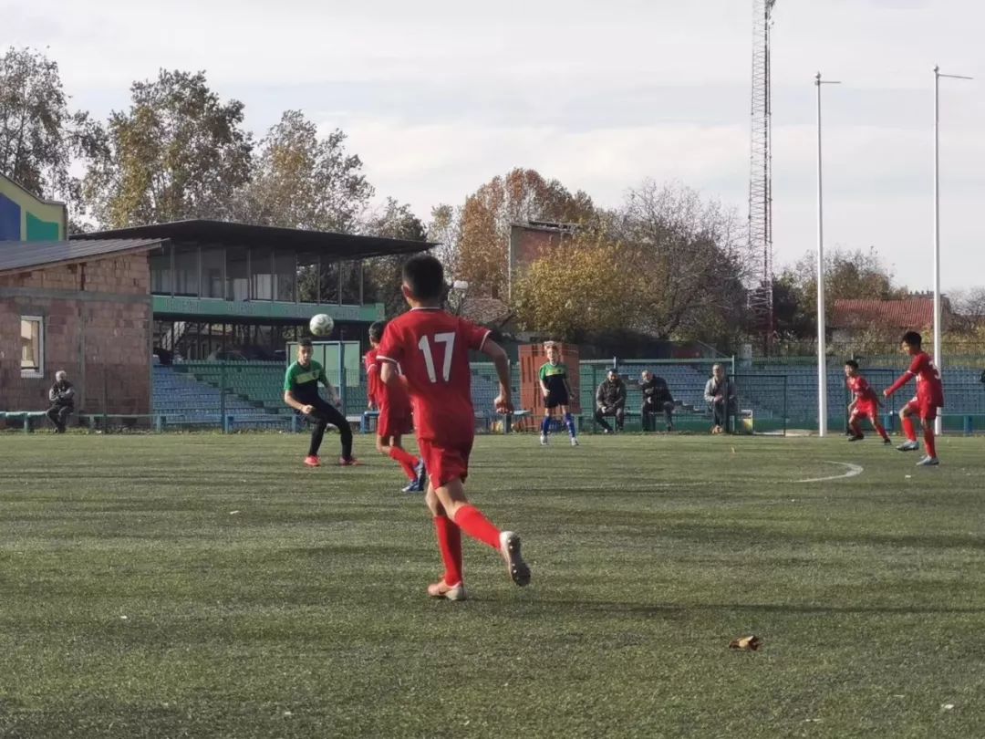 梅州客家队踢亚冠,梅州客家出征视频