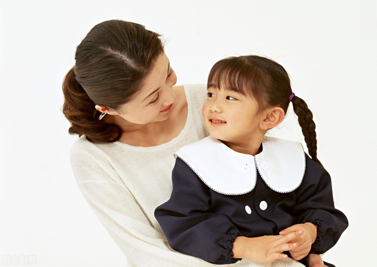 当孩子说害怕怎么回答,当小孩说我害怕我们应该怎么说