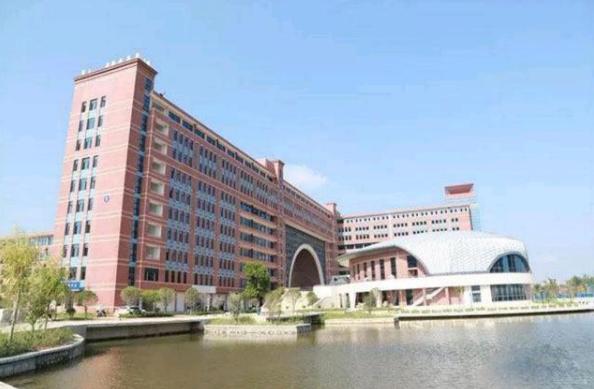 河南南阳的公办中专学校,南阳卫校中专分数线