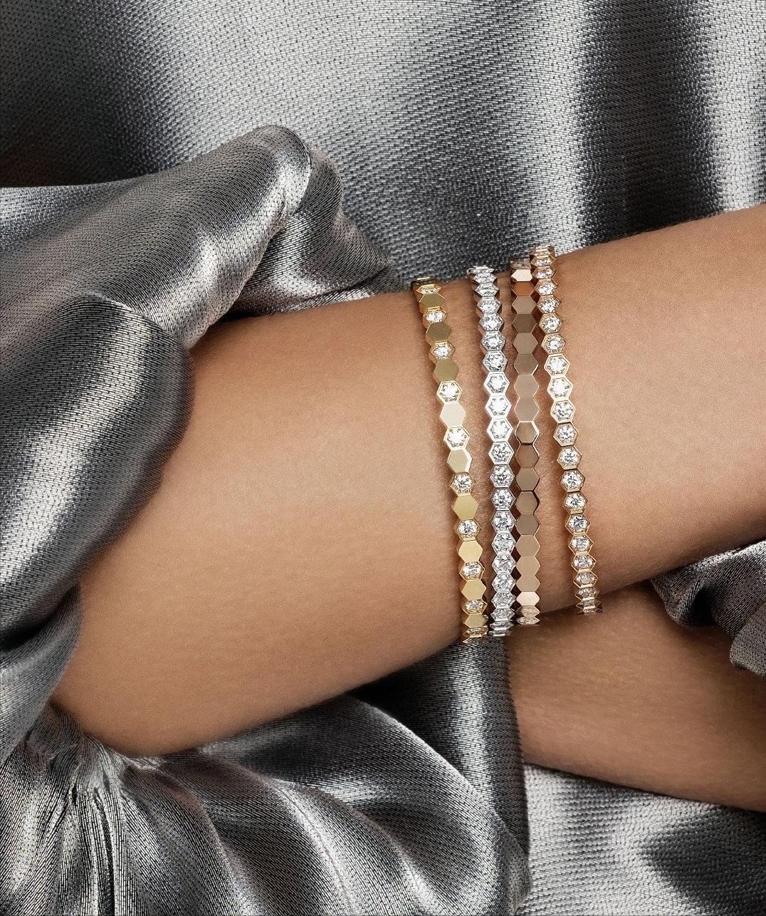 卡地亚经典款Love系列满天星手镯,十大名牌卡地亚手镯