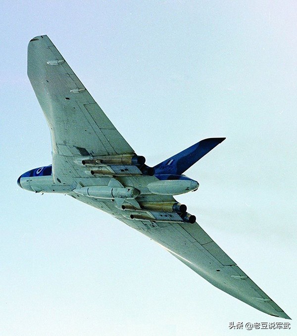 英国胜利者三角翼轰炸机,英国的3v轰炸机