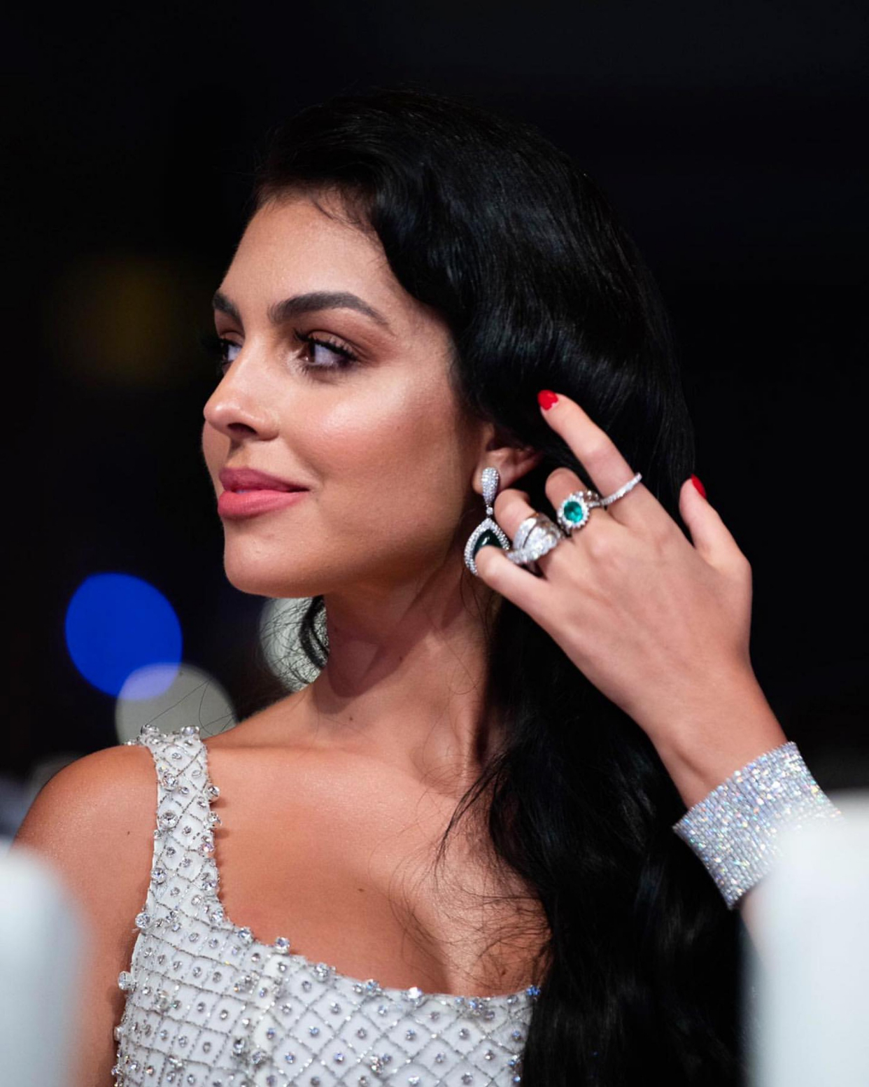 c罗训练再秀大腿健美肌肉,c罗晒训练照秀肌肉