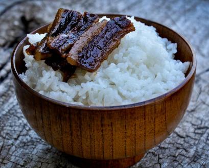 腌腊肉抹醋防苍蝇,腌腊肉抹点酱油要腌多久