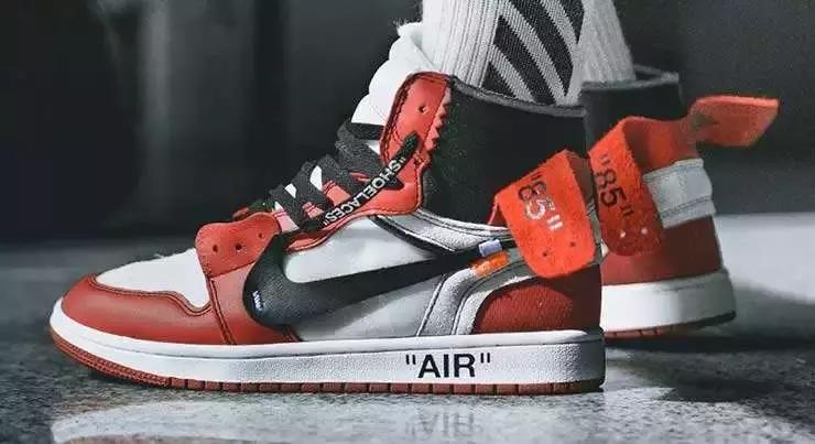 一双球鞋炒到69999元,一双球鞋从1299元炒到7299