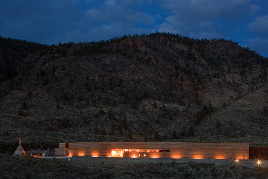 东西方现代夯土墙建筑集粹