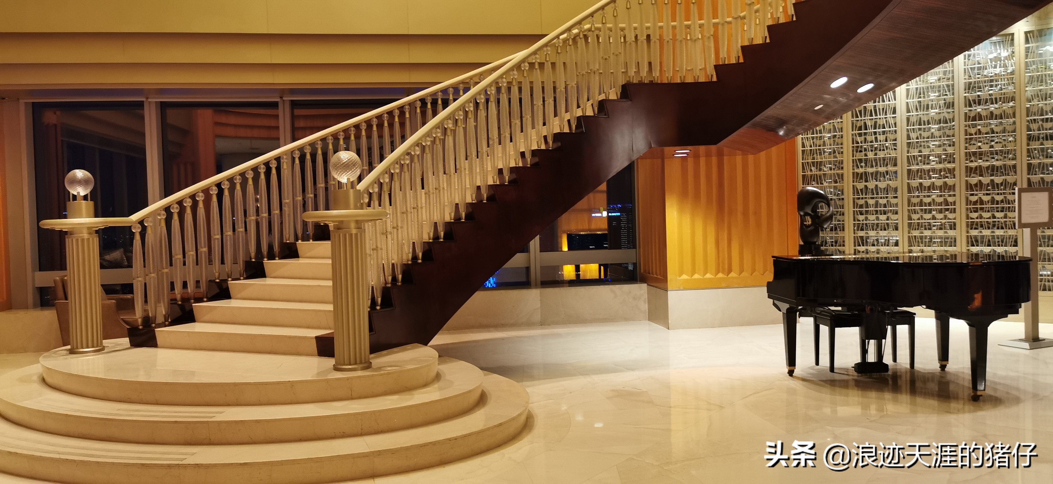 开业十八年上海最中心奢华五星酒店体验,喜半参犹。因为疫情缘故