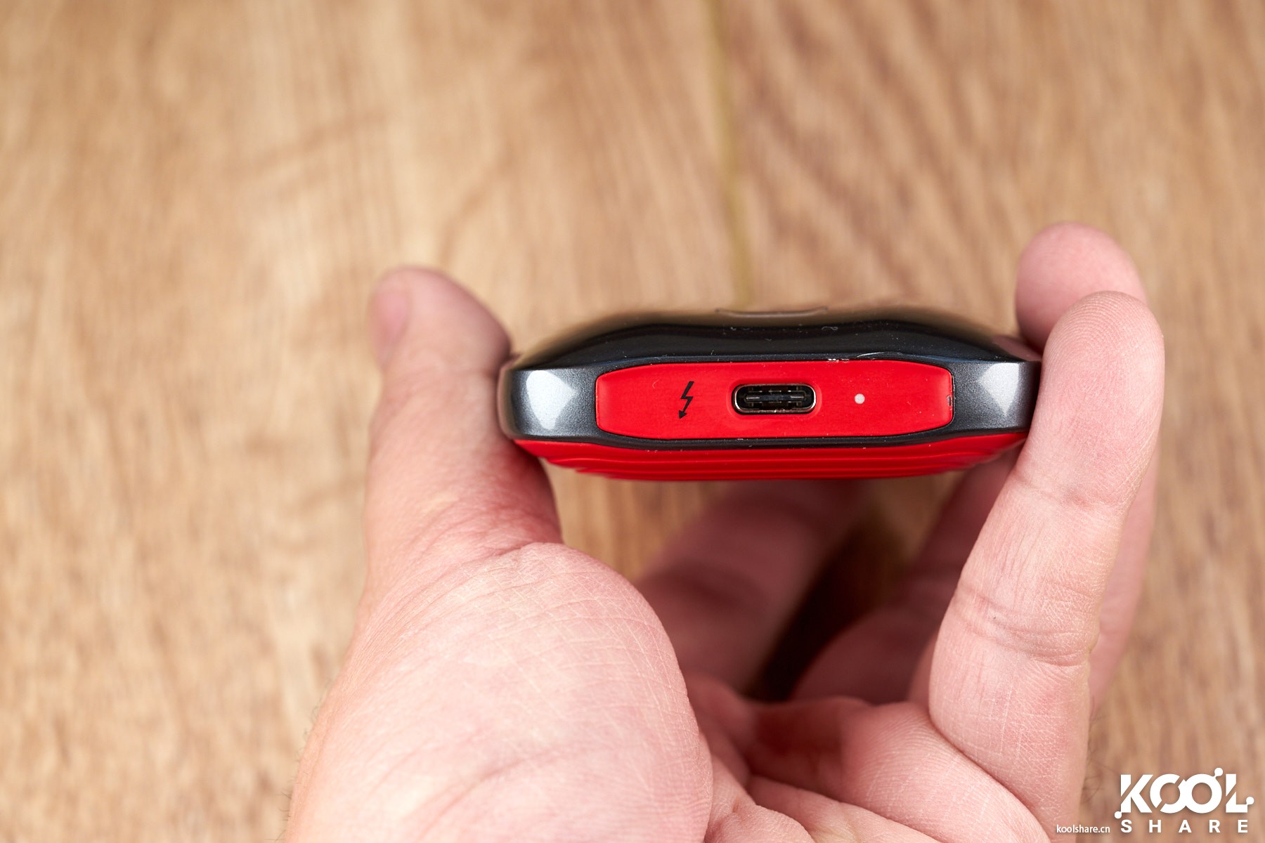 三星x5移动固态硬盘同级别的,samsungt5移动固态硬盘