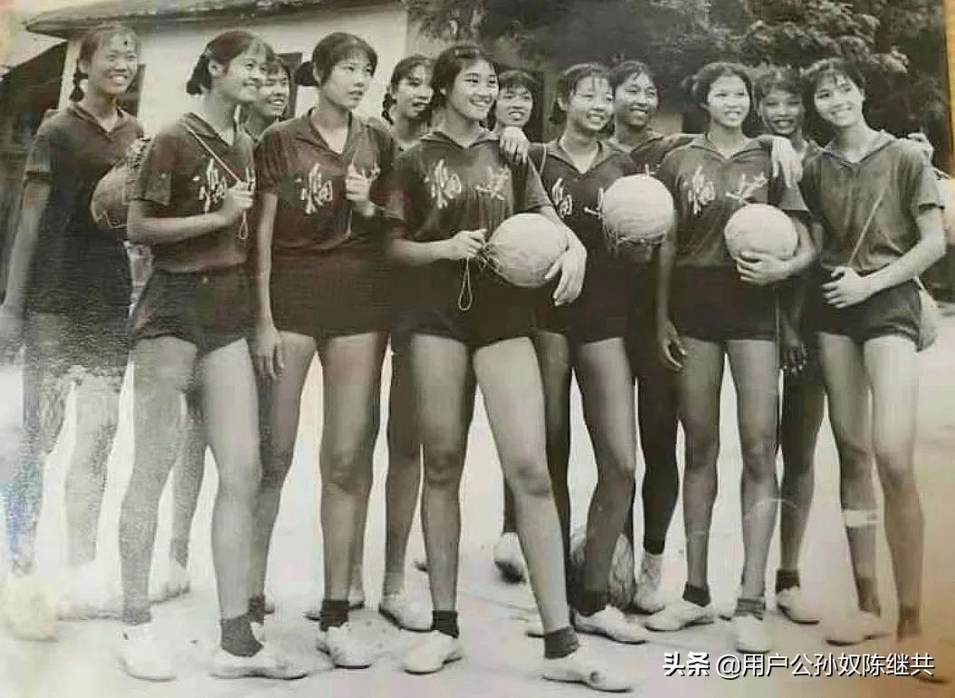 恩师冯水国先生灿烂天堂：文史收藏家琴心剑胆！蜡炬成灰泪始干…