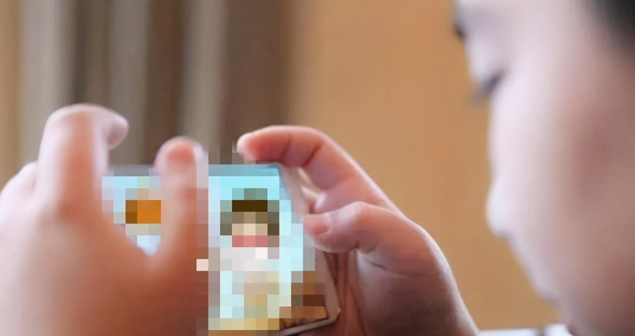 小学生建QQ群,聊天内容让人羞红脸,“无知”惹的祸父母要背锅