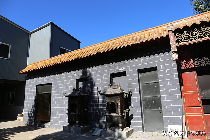 老人的遗物衣服可以送人吗,老人去世了衣服咋处理