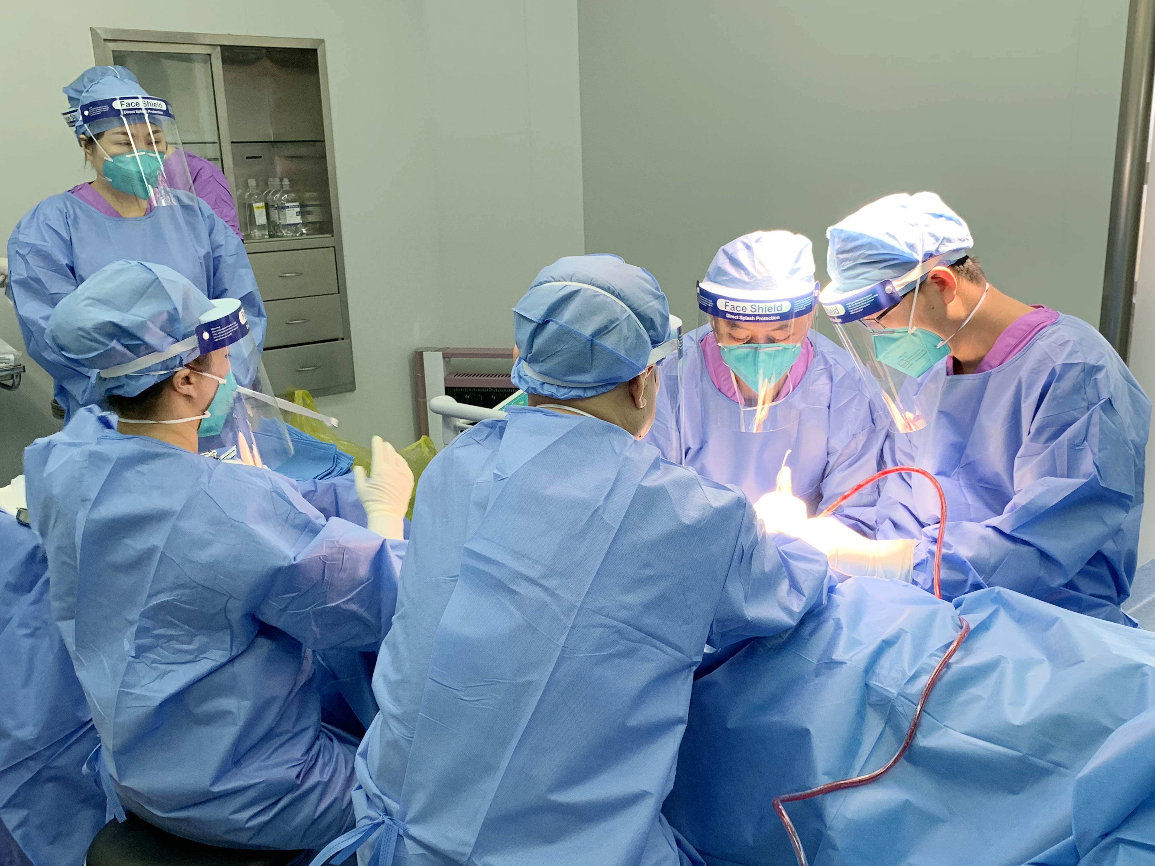 长春传染病医院艾滋病,国内首例艾滋病患儿换肾手术成功