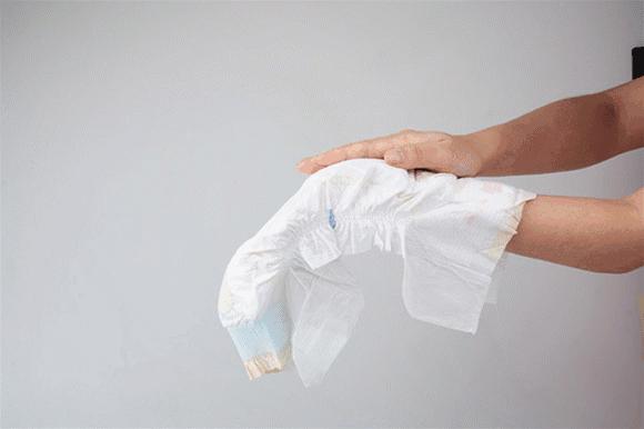 纸尿裤正品真假鉴别,怎么辨别纸尿裤黑心棉