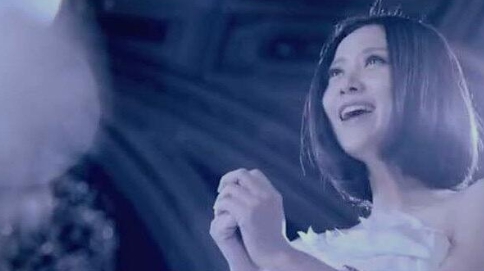 姚贝娜乳腺癌肿块,姚贝娜乳房重建