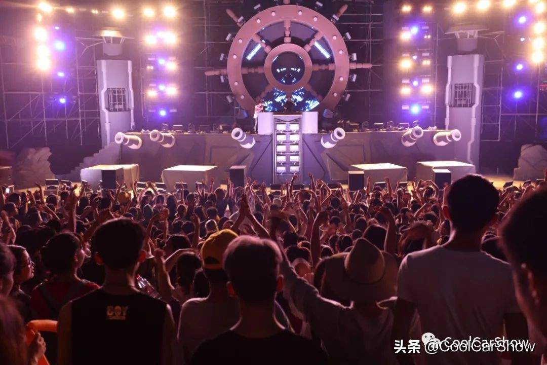 几个标准足球场能赶上鸟巢的面积,鸟巢占地面积相当于多少个足球场