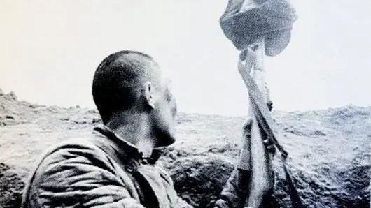 上甘岭战役美军为啥不用喷火器,上甘岭狙神张桃芳回国后怎么样了