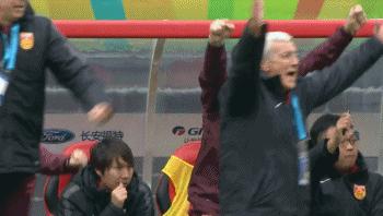 国足的归化球员是来一起看饮水机的吗?