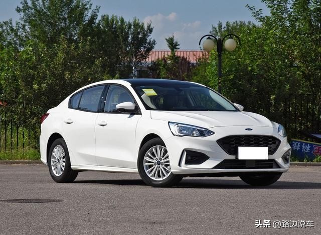 福特福克斯发动机扭矩问题,福特福克斯2014款三厢1.8手动油耗