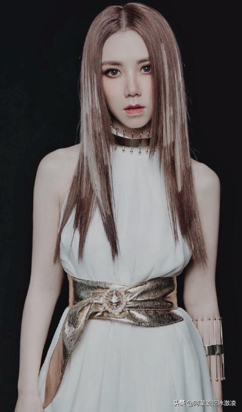 前辈评价邓紫棋存在,如何评价邓紫棋有心人