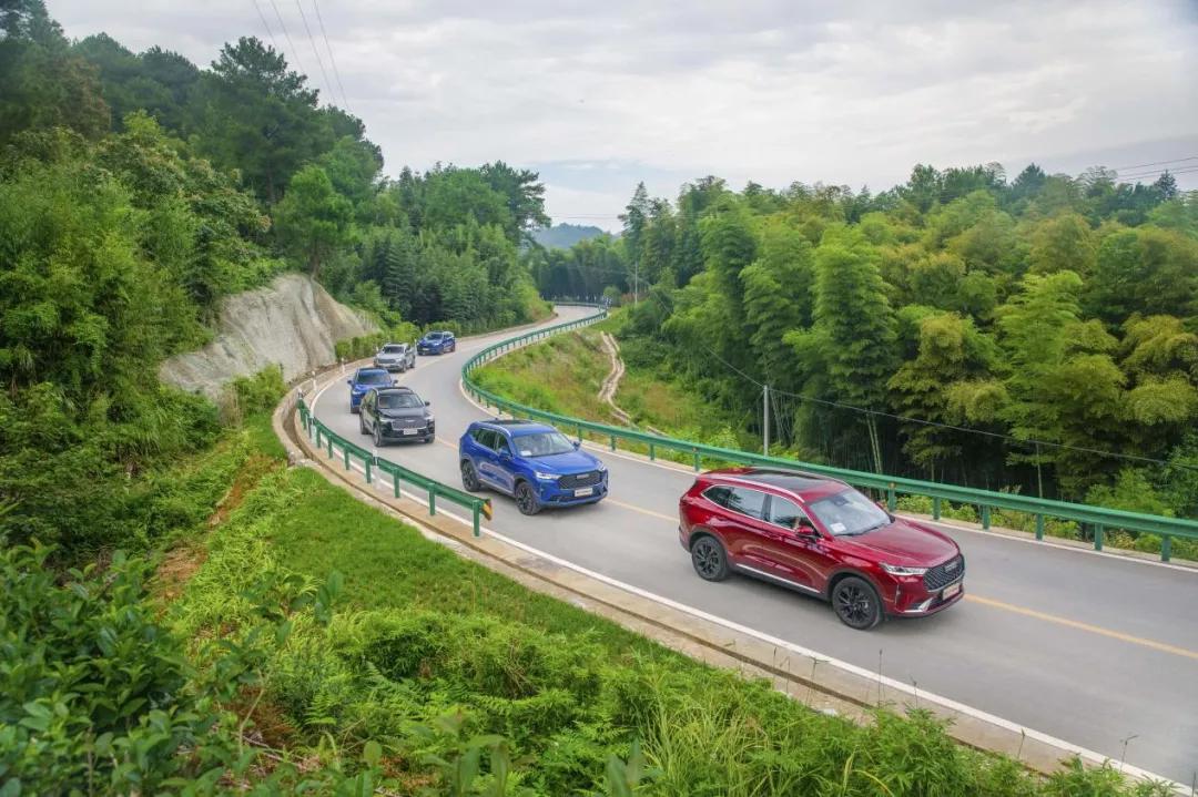 哈弗h6第三代supreme四驱2.0油耗,哈弗h6三代supreme1.5t油耗是多少