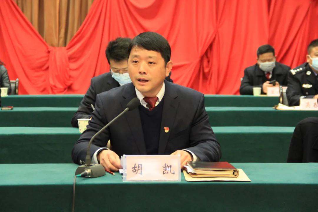 抗疫英雄表彰大会进场,致敬抗疫英雄天门表彰大会视频