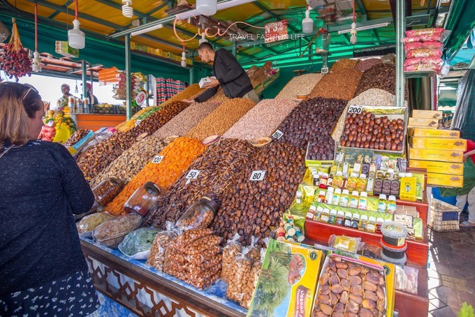 边逛边看感受摩洛哥马拉喀什风情,摩洛哥之旅之马拉喀什