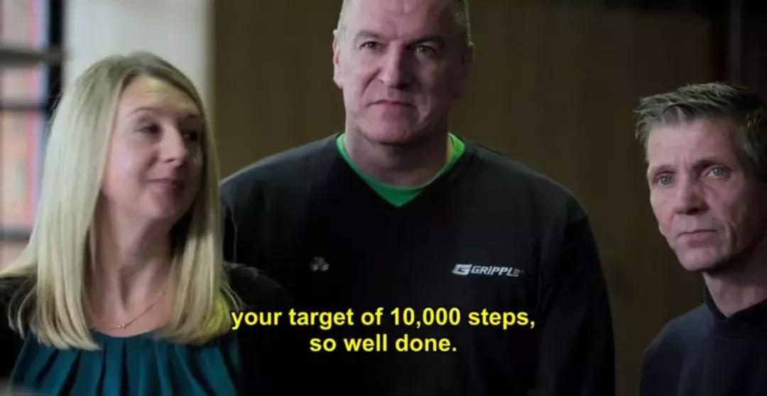 快走比跑步更毁膝盖,散步和跑步哪个更伤膝盖