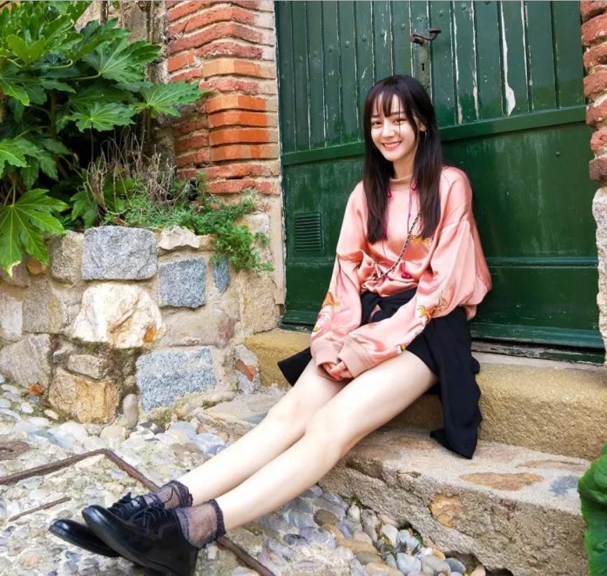 你适合直发还是卷发主要看这3点,为什么卷发比直发好看