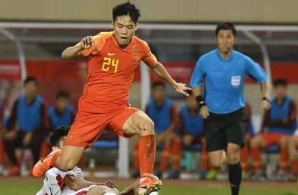 李霄鹏鲁能对局,费莱尼李霄鹏比赛视频