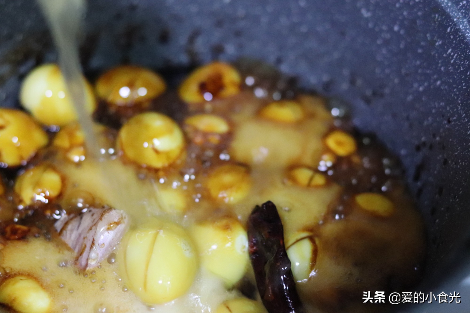 卤蛋茶叶蛋鹌鹑蛋,鹌鹑蛋怎么做卤茶叶蛋好吃