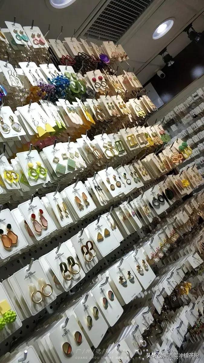 女生天堂!4.9元能淘到很多饰品!揭秘广州最大饰品城,平过淘宝