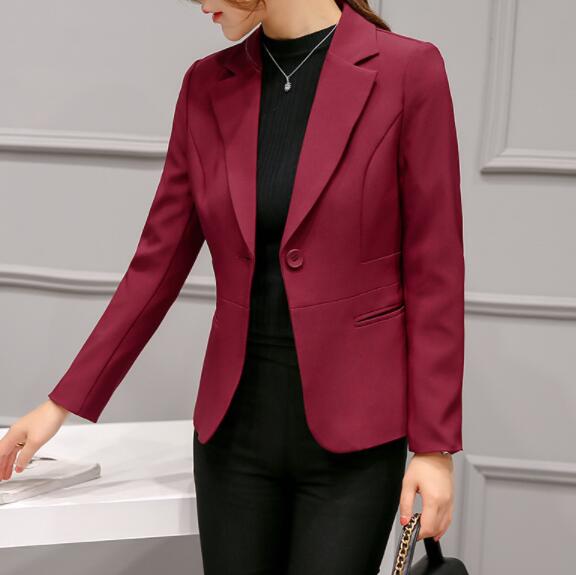 小西装怎样搭配好看,小西装怎么搭配好看