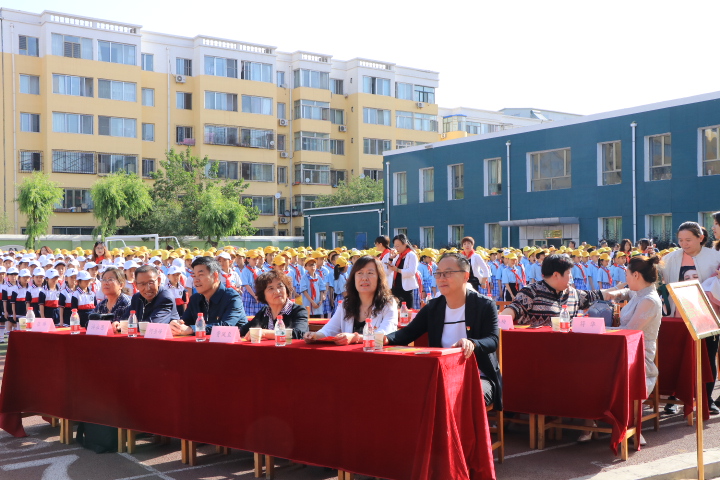 包钢实验二小视频,包头包钢实验二小95届