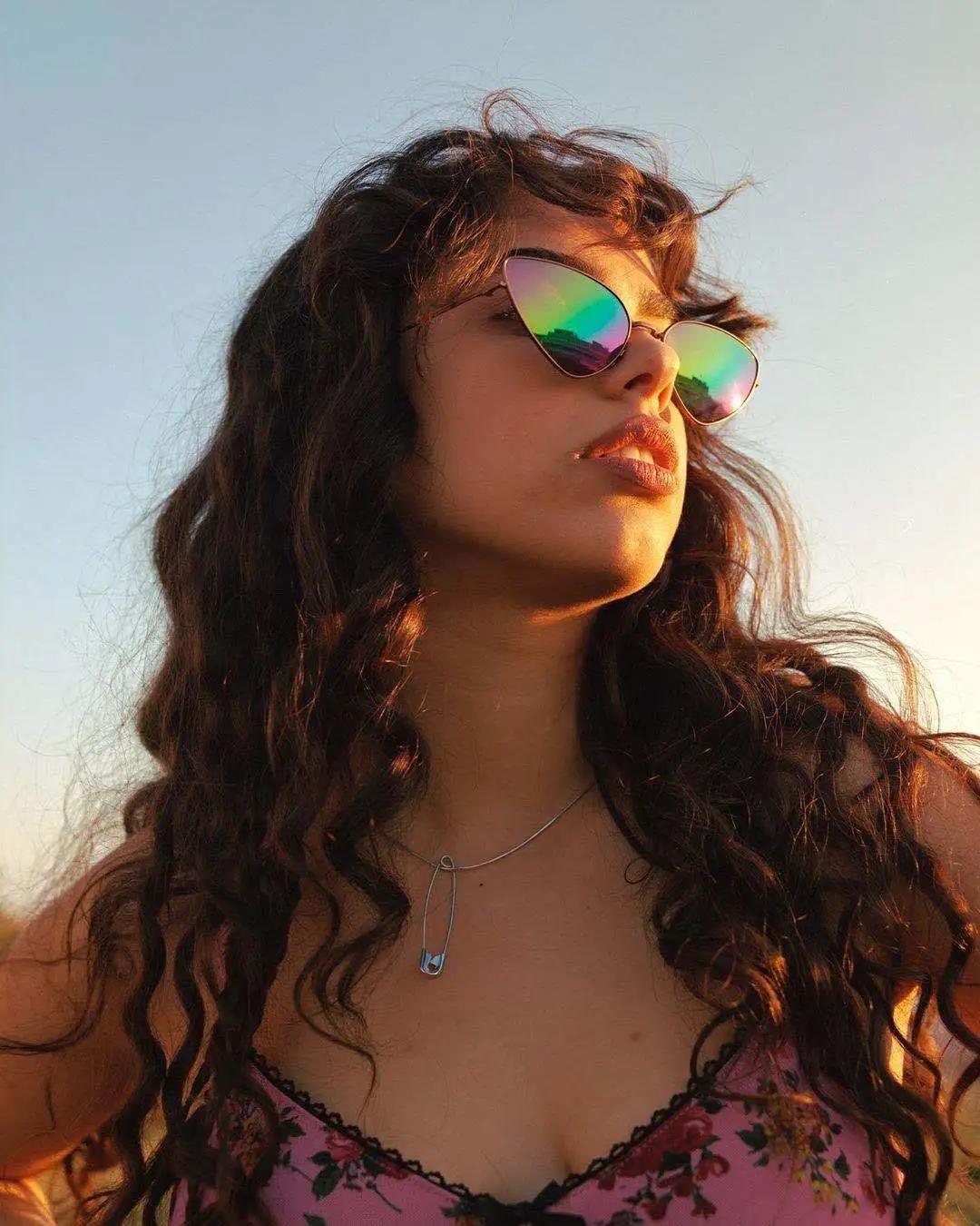 墨镜一戴谁都不爱时尚墨镜,推荐一款适合秋冬戴的墨镜