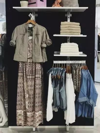 服装店挂衣服陈列技巧,服装陈列挂衣技巧
