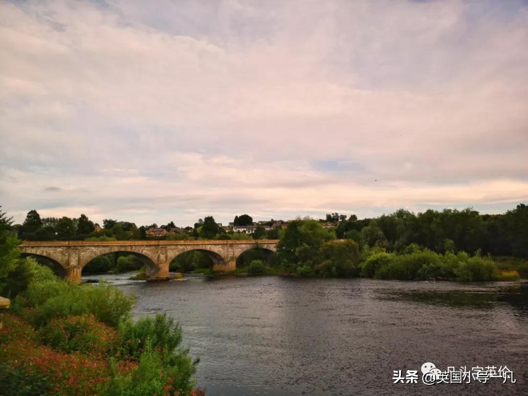 英国约克下一站？吸血鬼故乡，苏格兰边境小镇，别急着去爱丁堡