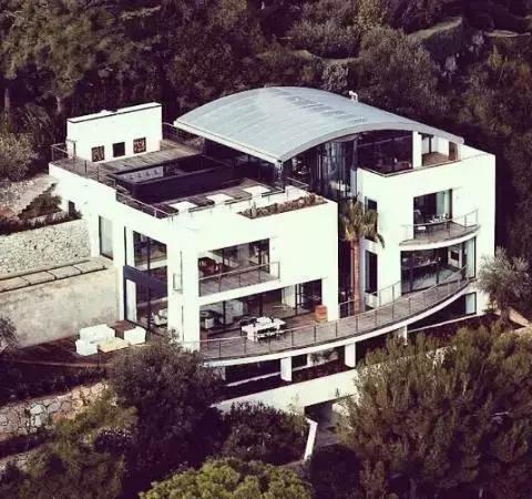 独栋别墅被禁事件,别墅发生的事件