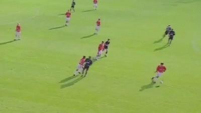 年轻的大卫贝克汉姆,大卫贝克汉姆现在多少岁