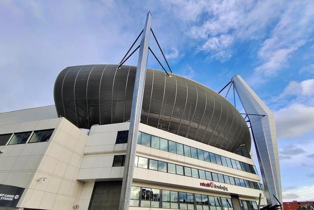 荷兰各城市足球队,荷兰总人口和总面积多少