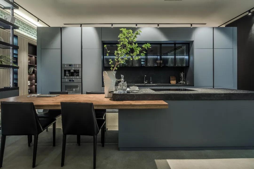 李忠光设计——516㎡广州旗舰馆设计