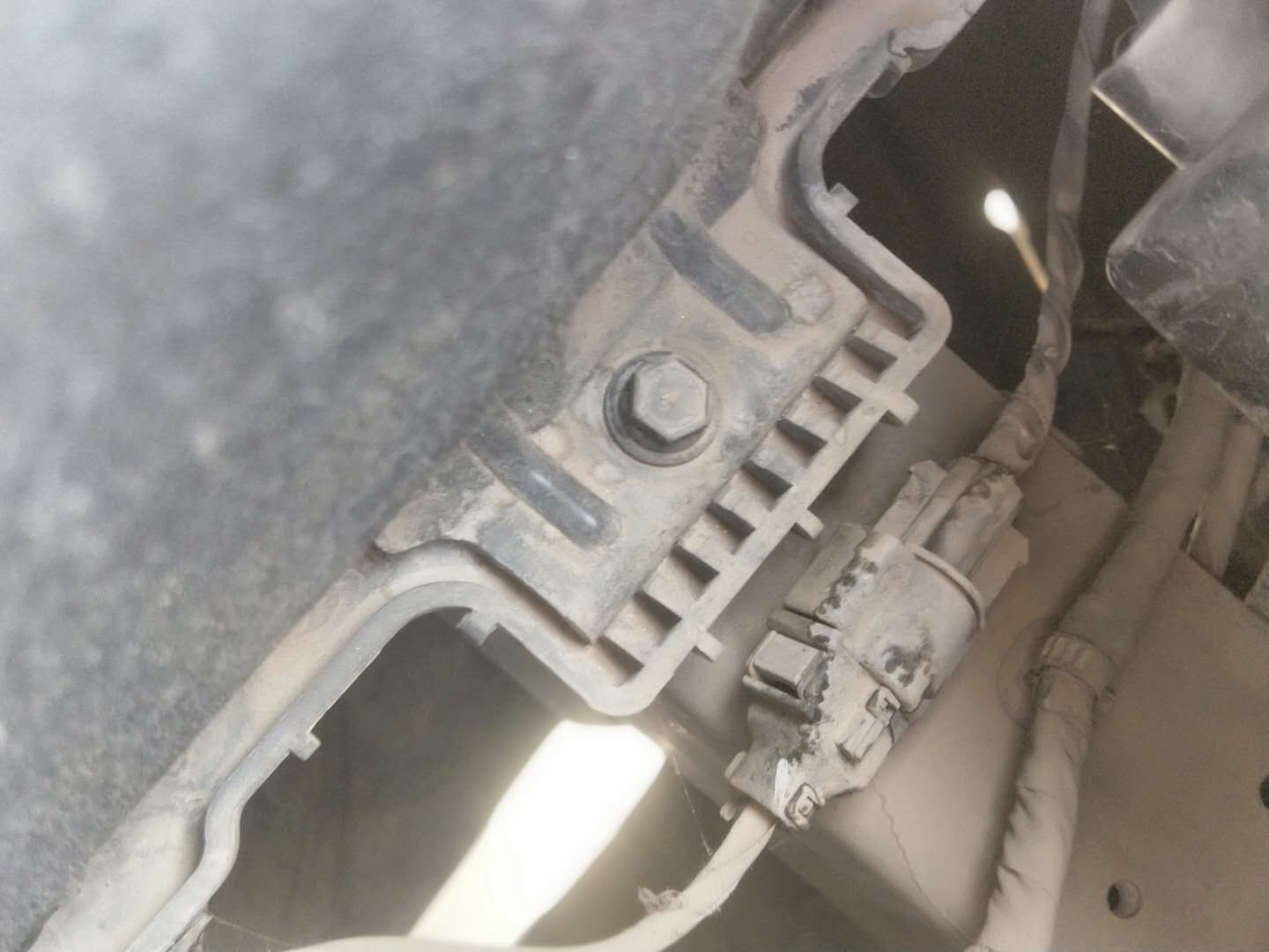 8年的二手车9万公里正常吗,现代悦动二手车10万公里