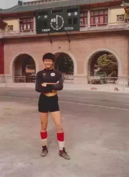 从“*药火**局”到“黄金甲”——铁打的越秀山，不变的广州情