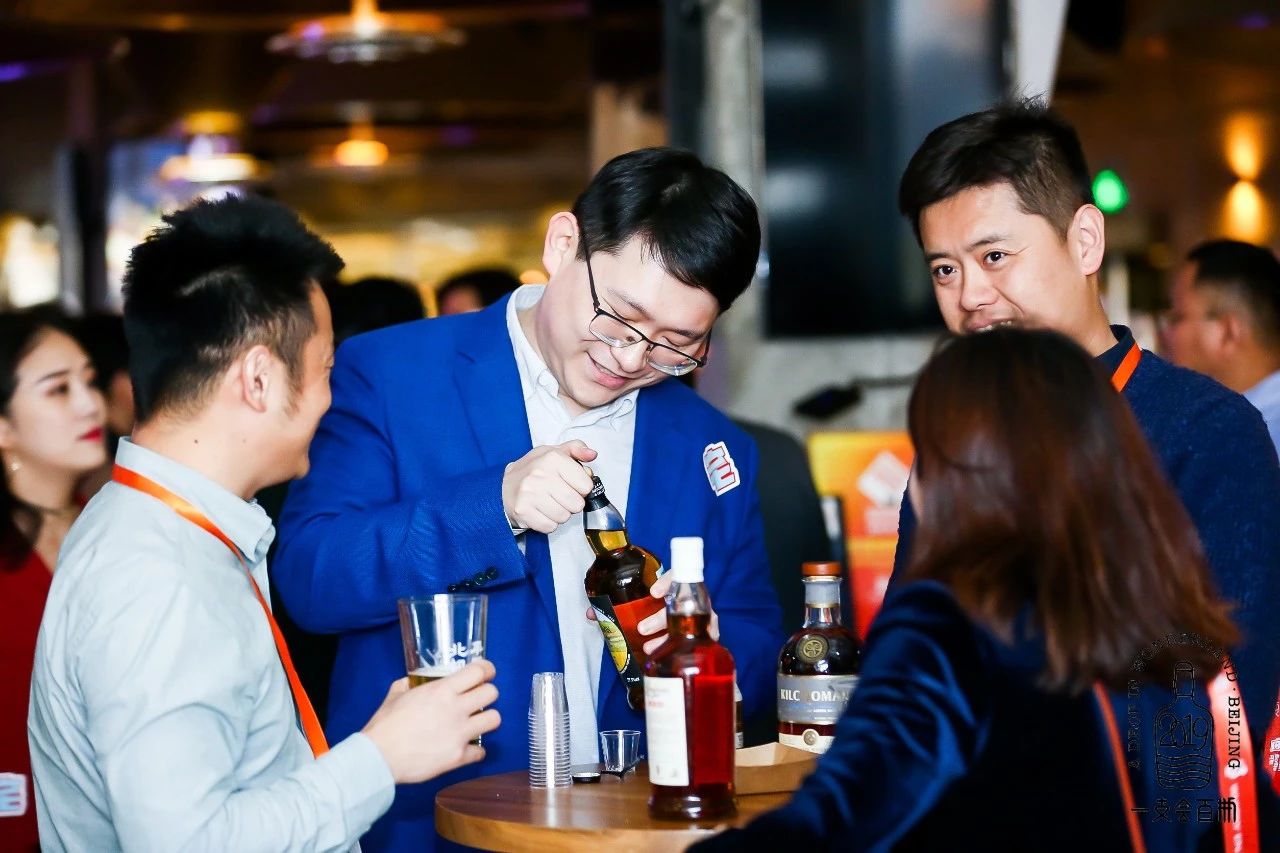 omg加工视频大全,omg夺冠高燃酒吧介绍