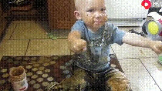 2个娃身上突然多处淤青，到底是谁虐的？