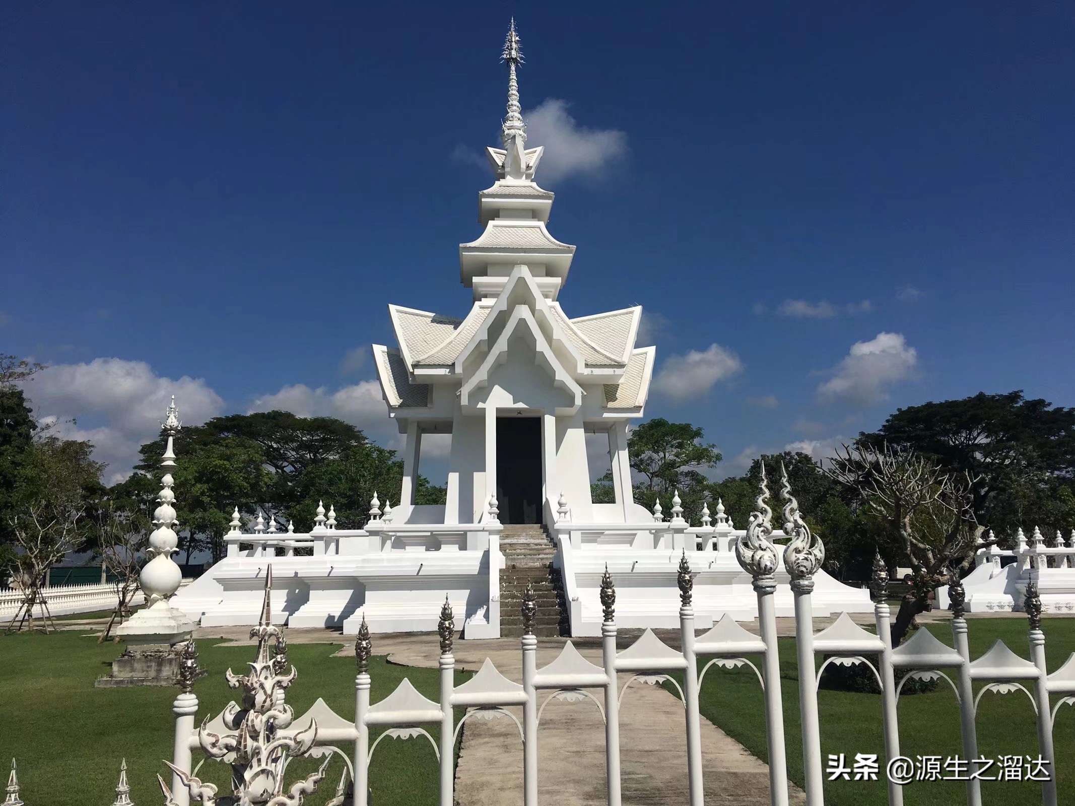 回忆一下去泰国的留影,去泰国旅游留影