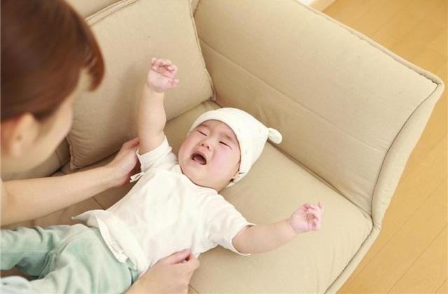 宝宝一放就醒是感冒,宝宝一放就醒和肌张力有关吗