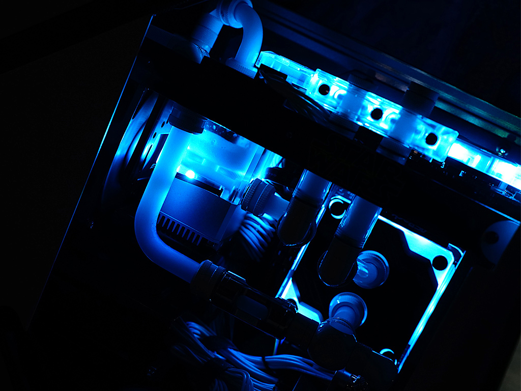 itx机箱能安装分体水冷吗,酷冷至尊itx机箱分体水冷