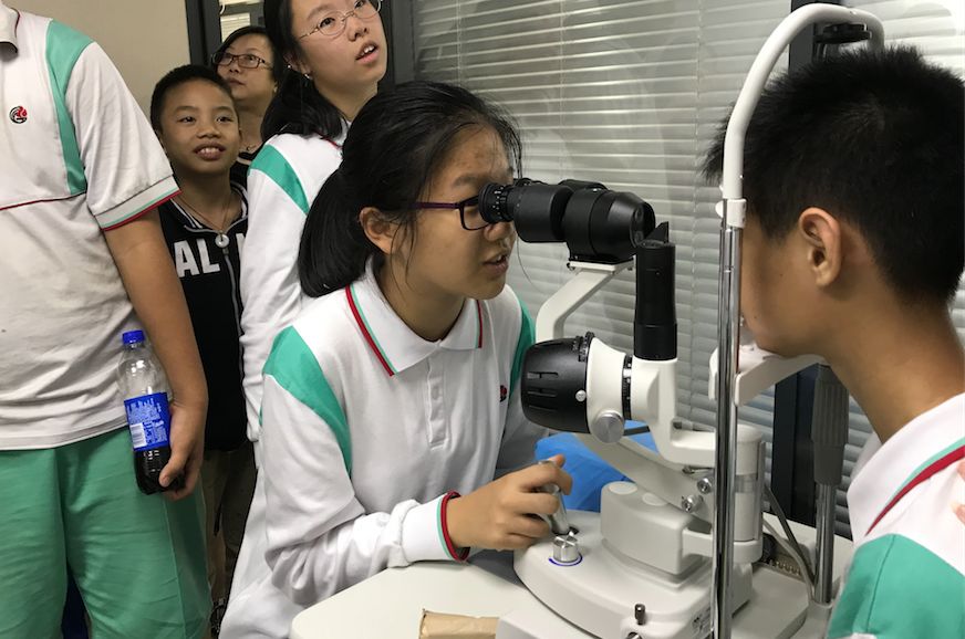小学生体验一次眼科医生的感觉,职业体验我的感受
