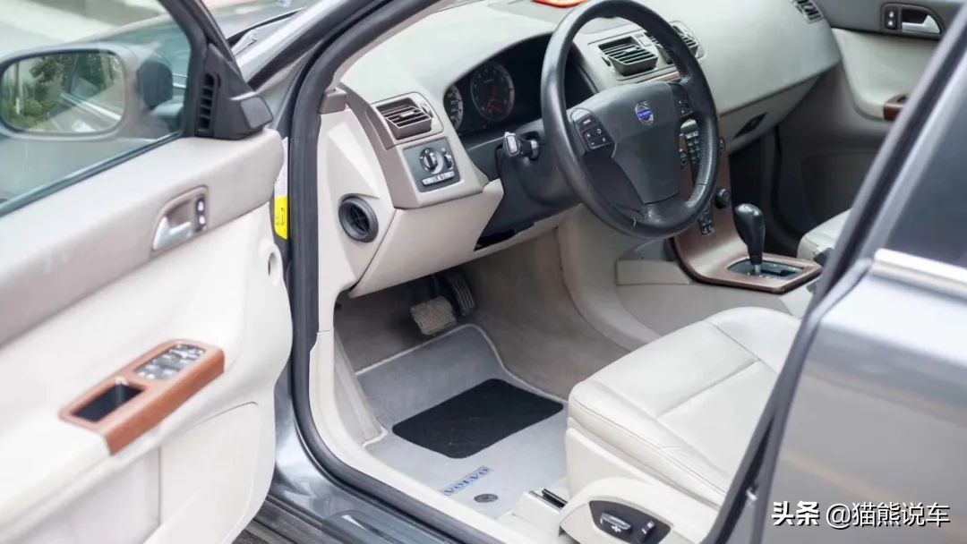 5万左右性价比高的冷门二手车,5万以下二手的沃尔沃值得购买吗